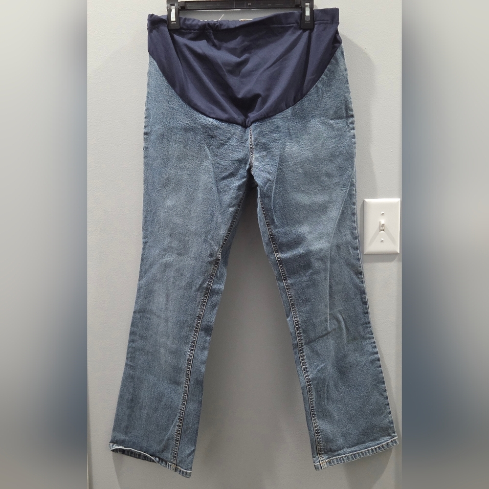 Old Navy Maternity Jeans. Size Medium